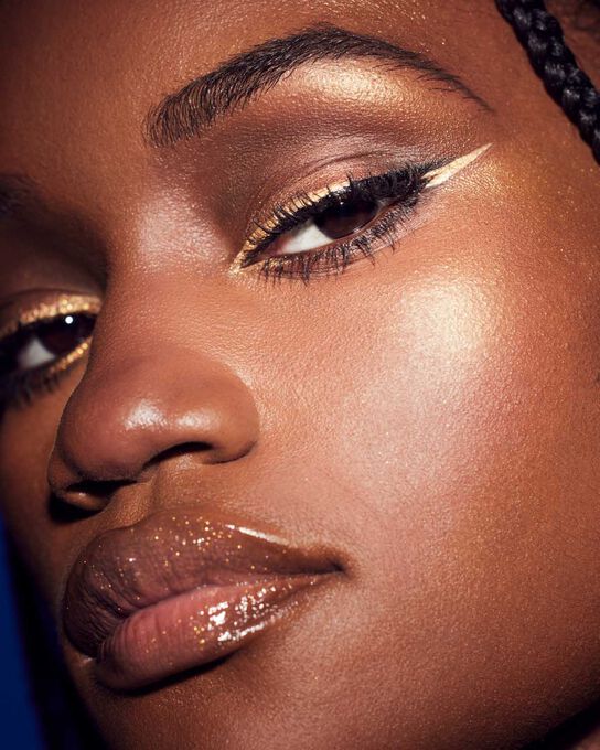 Delineador Líquido Shimmer Gitty Fenty Beauty Arcane Collection